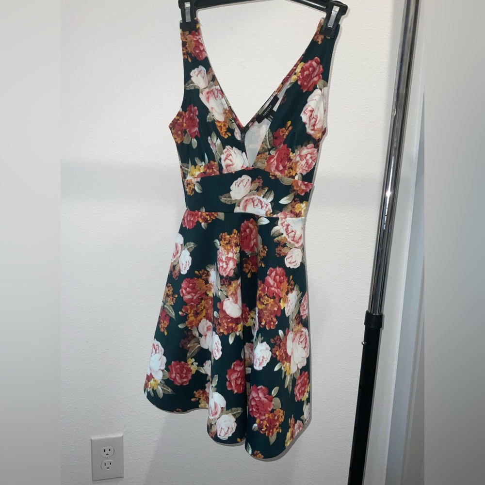 Forest Green w/ Floral Pattern Minidress S